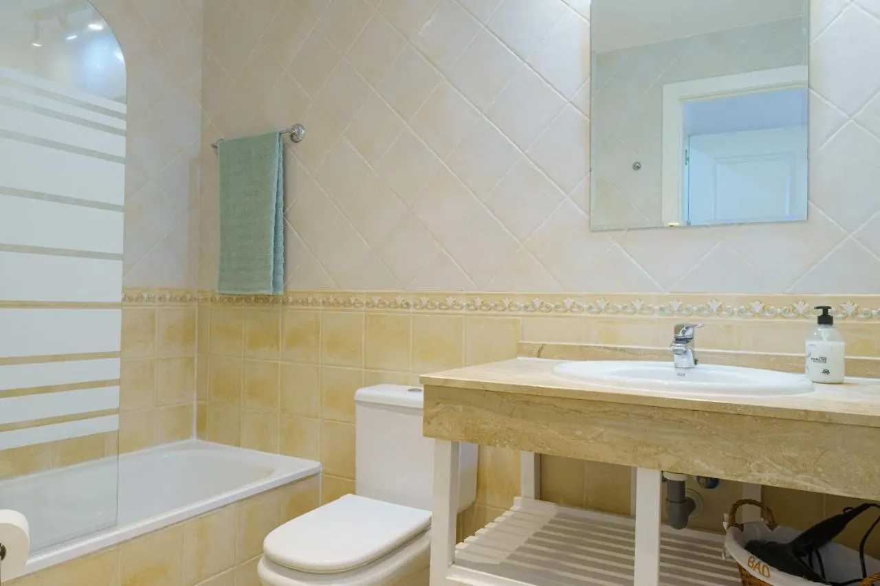 Riviera Del Sol Calahonda Apartment Malaga